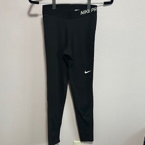Black Nike Pro Leggings